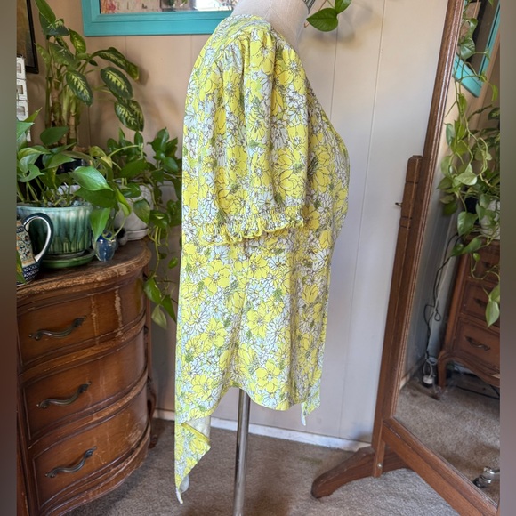 ModCloth Floral Bodysuit Yellow White Puff Sleeve Sweetheart Neckline, Plus 4X - Picture 8 of 11